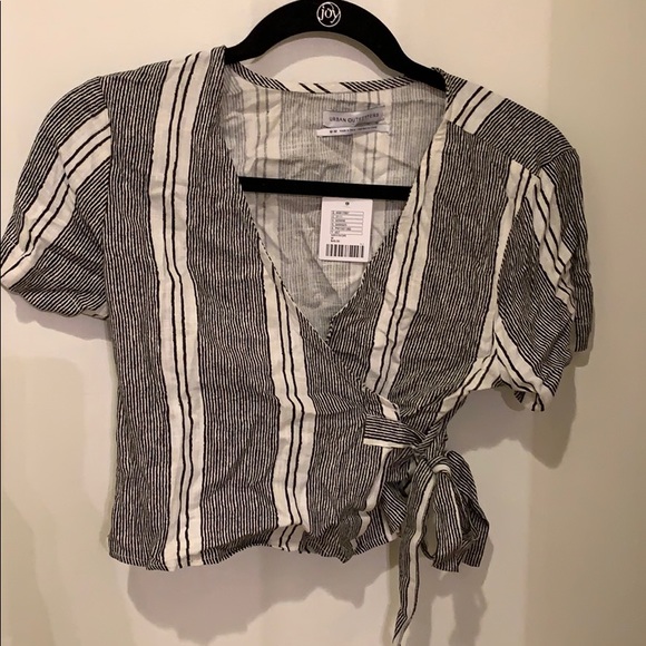 Black and White Striped Wrap Top UO NWT - Picture 2 of 6